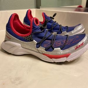 Women’s triathlon shoes.